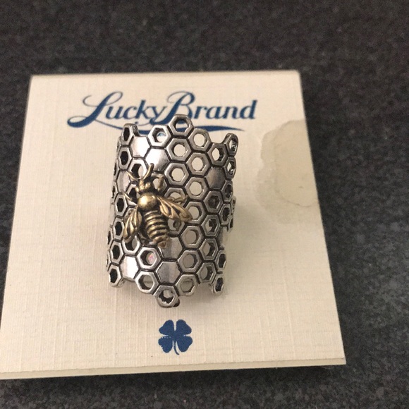 Lucky Brand Jewelry - NEW bumble bee ring Lucky Brand